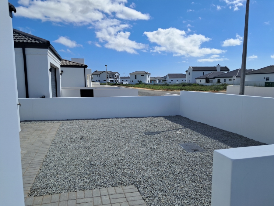 3 Bedroom Property for Sale in Sandy Point Western Cape